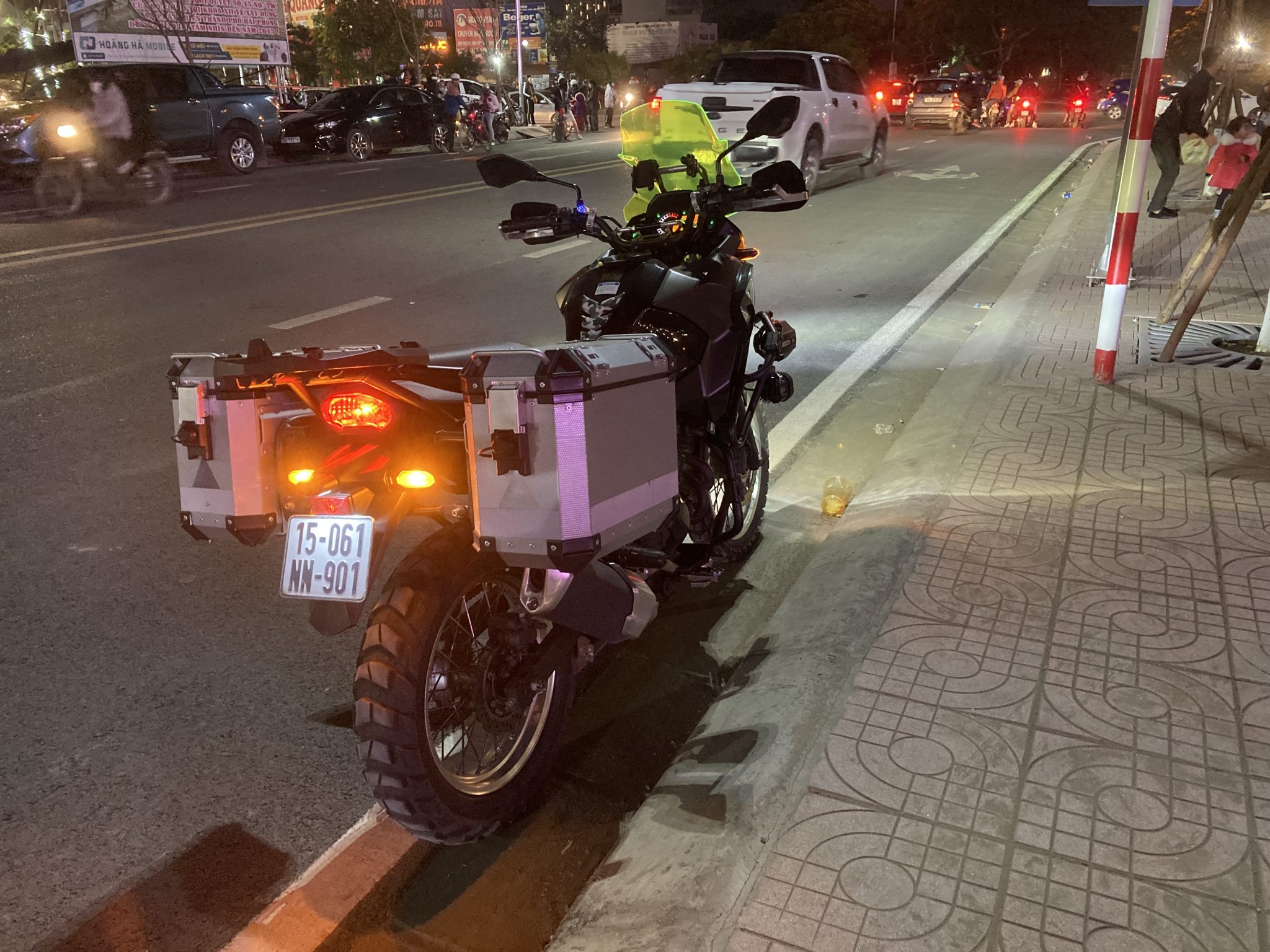 Review VersysX 300 vs CB500X Gearhead